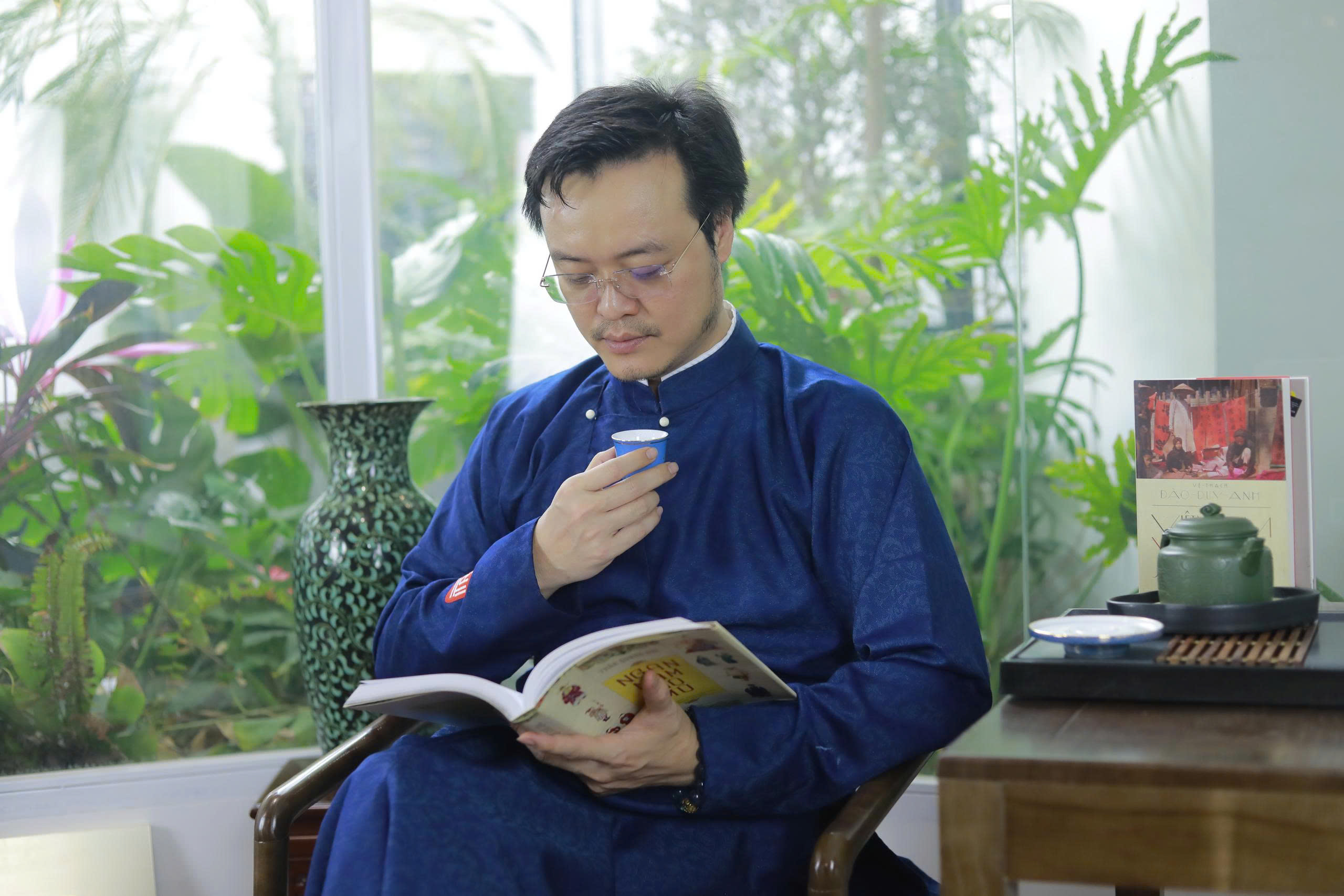 Thưởng trà không chỉ là giúp chăm sóc sức khỏe mà còn là một "công cụ nâng cao hiệu suất" thiết yếu cho tâm trí doanh nhân